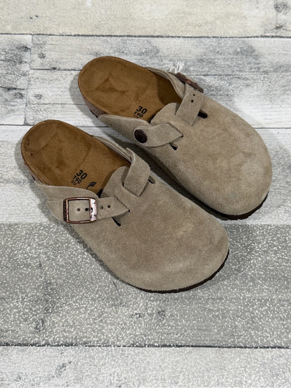BIRKENSTOCK Boston 2.0 Kids Suede Leather - Taupe - Size - 30 .EU / 12-12.5 .US